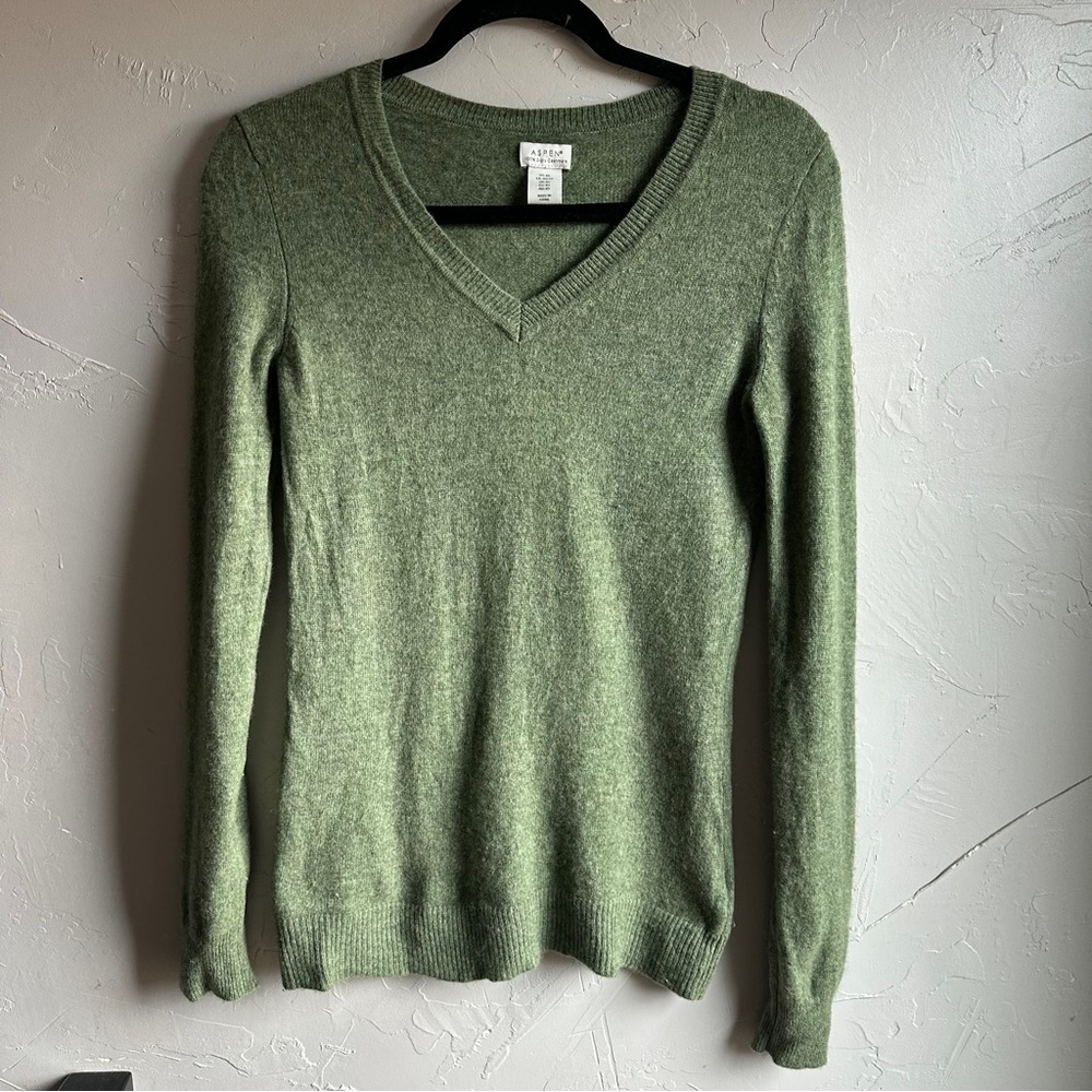 Aspen Cashmere Sage Green Sweater Earth Tone Minimalist Knit XS Cottagecore‎